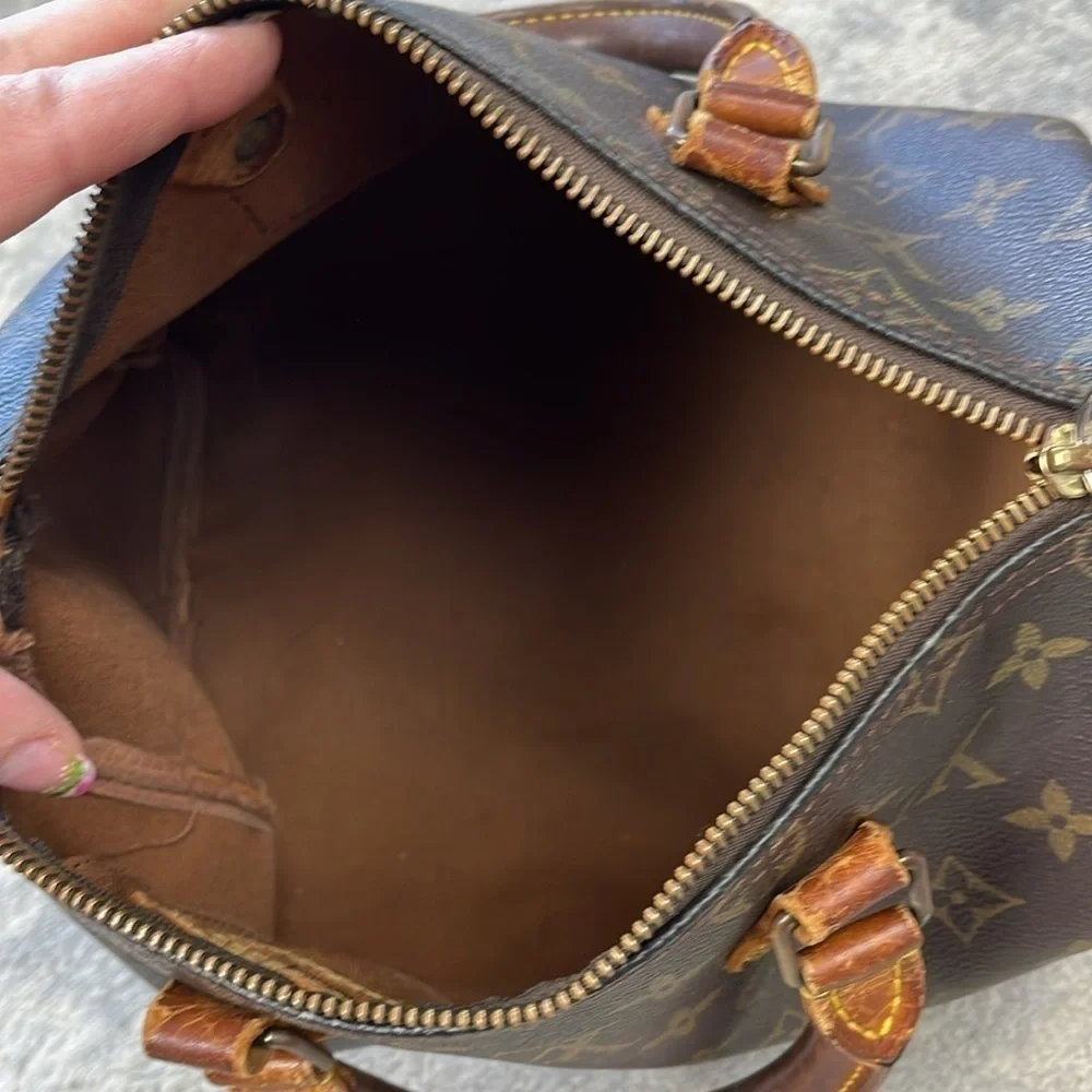 Louis Vuitton Monogram Speedy 25 Hand Bag Classic Designer Brown Tan